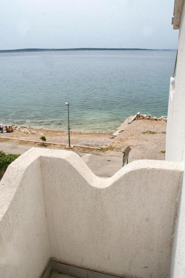 Apartments By The Sea Mandre, Pag - 4093 Kolan Zewnętrze zdjęcie