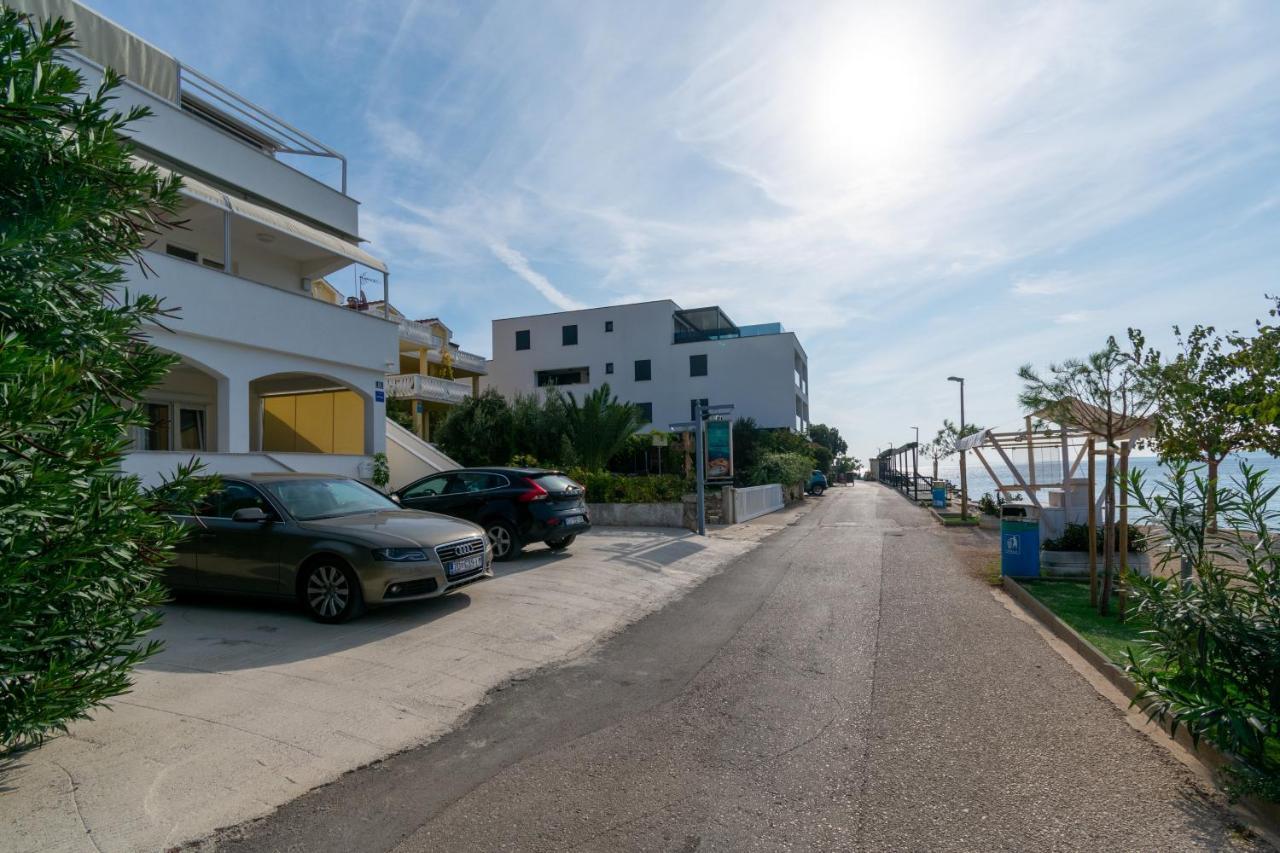 Apartments By The Sea Mandre, Pag - 4093 Kolan Zewnętrze zdjęcie