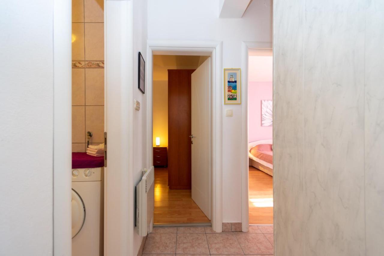 Apartments By The Sea Mandre, Pag - 4093 Kolan Zewnętrze zdjęcie