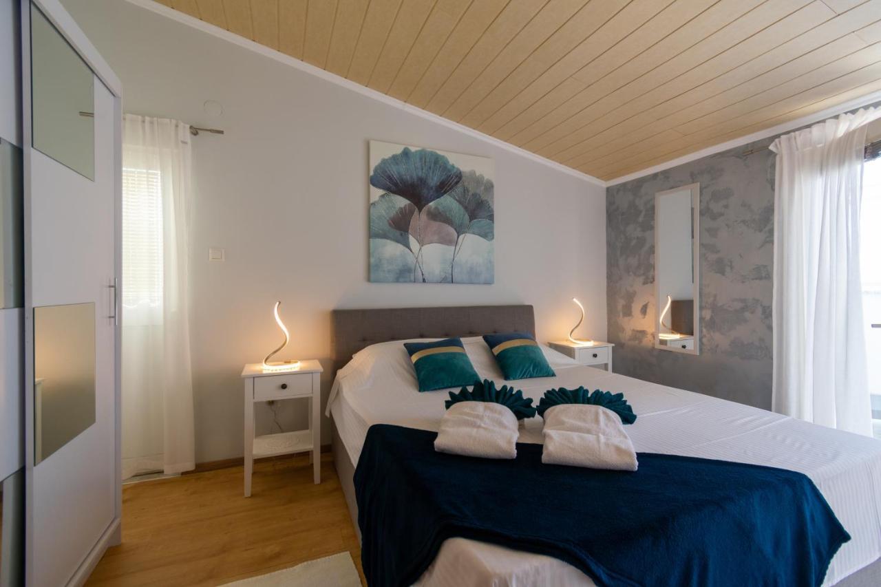 Apartments By The Sea Mandre, Pag - 4093 Kolan Zewnętrze zdjęcie