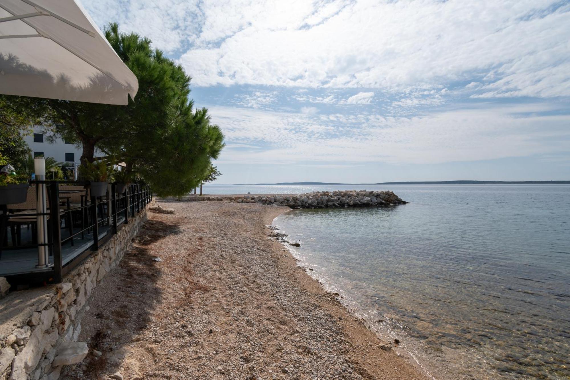 Apartments By The Sea Mandre, Pag - 4093 Kolan Zewnętrze zdjęcie