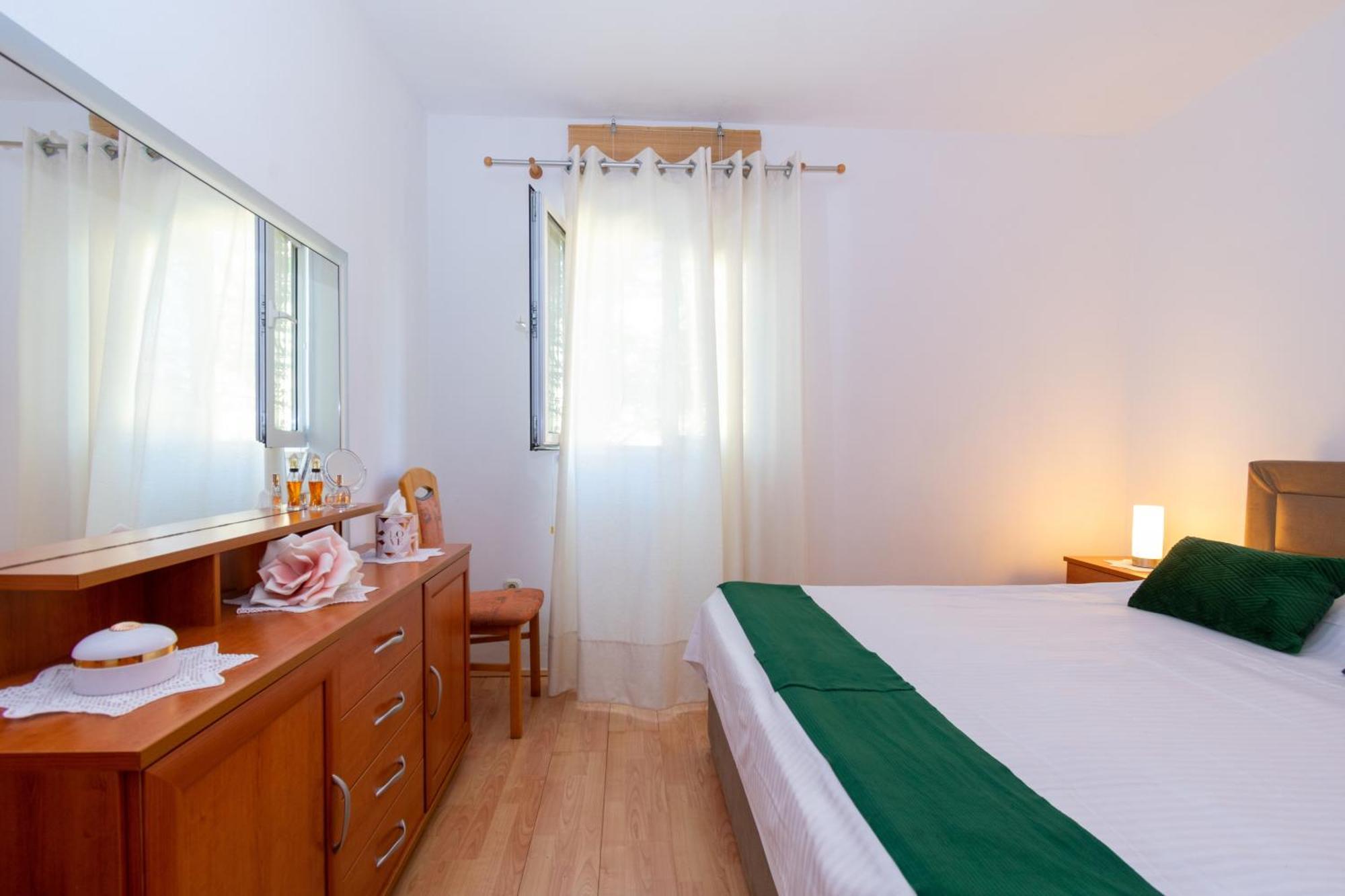 Apartments By The Sea Mandre, Pag - 4093 Kolan Pokój zdjęcie